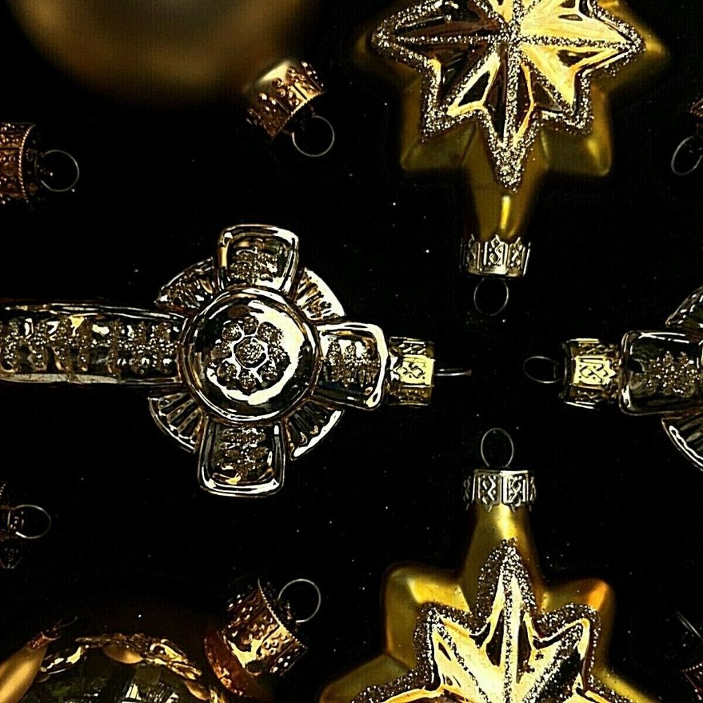 Holiday Home Glass Christmas Ornament Set Of 12 Gold Star Cross NIB opened      - Picture 2 of 9